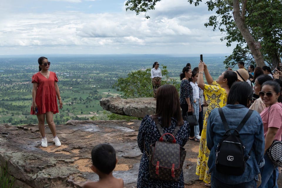 Private Tour to Anlong Veng (Khmer Rouge Stronghold) - Historical Context