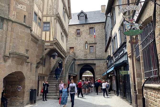 Private Tour to Mont-Saint-Michel From Paris - Transportation and Amenities