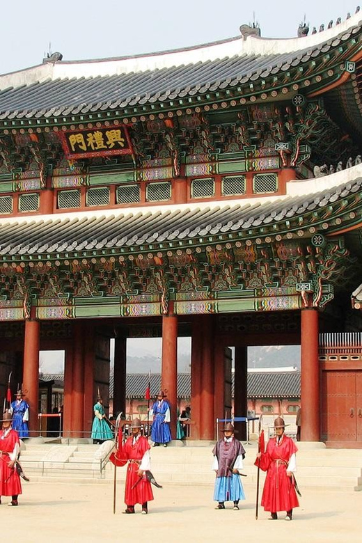 Private Transfer Between Seoul City and Gyeongbokgung Palace - Booking Information