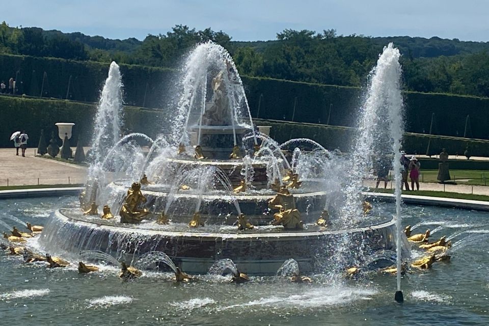 Private Trip Giverny Versailles Trianon Lunch From Paris - Itinerary Highlights