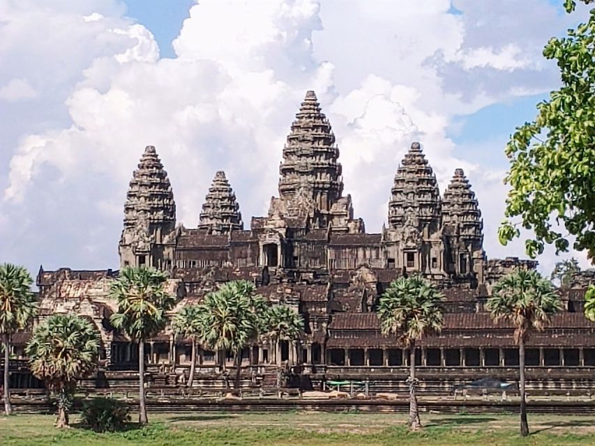 Private Two Day Trip: Angkor Temples With Floating Village - Day 1 Itinerary