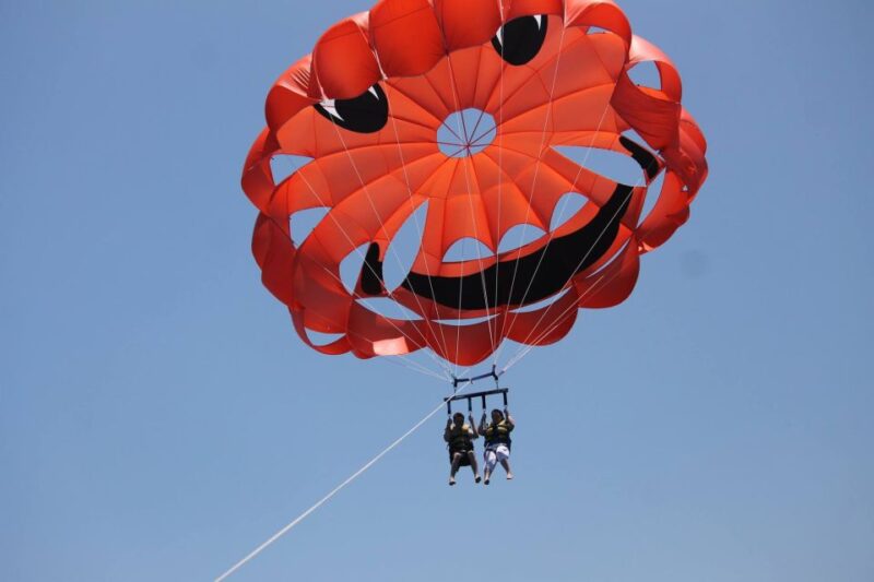 Puerto Del Carmen: 10-Minute Parasailing Expereince - Booking Details