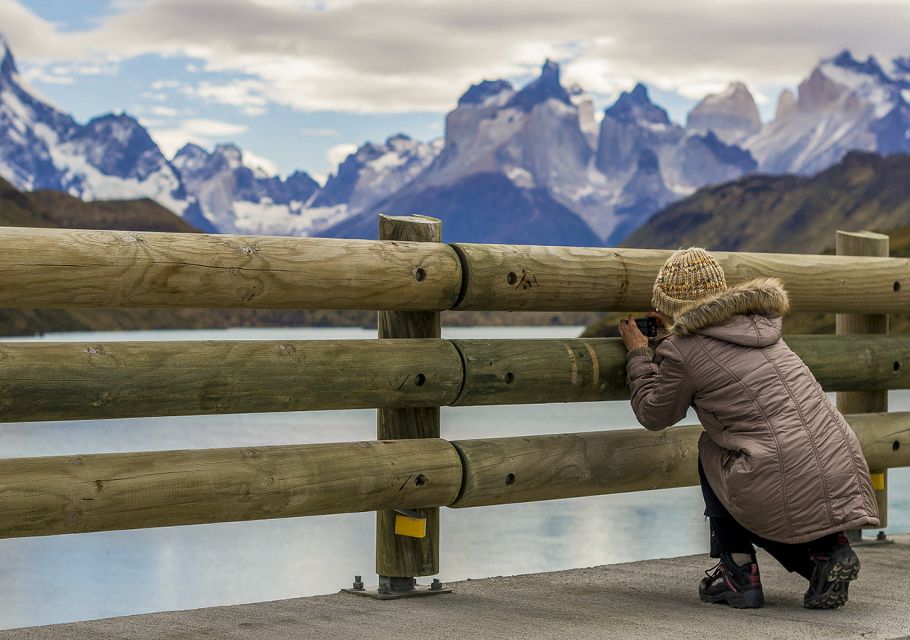 Puerto Natales: Full Day Tour Torres Del Paine National Park - Itinerary Highlights