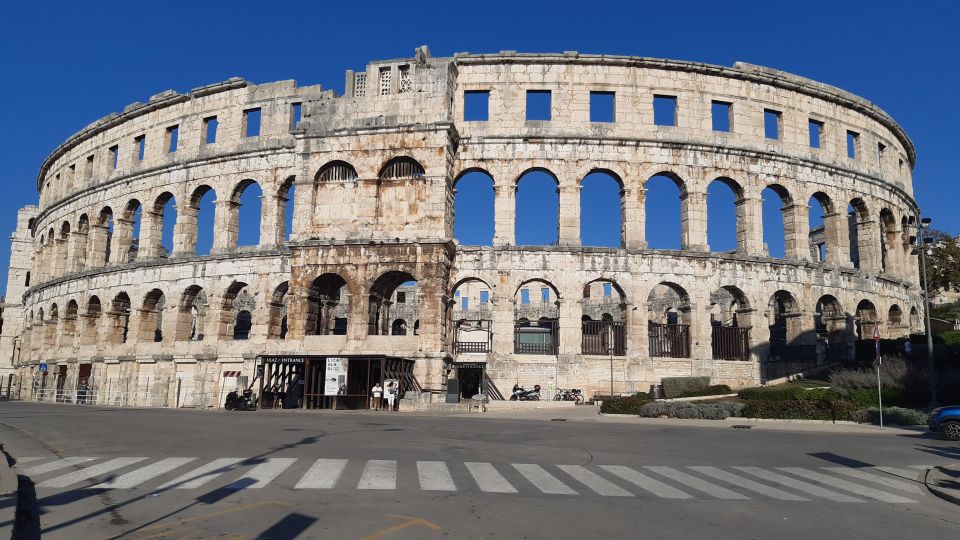 Pula: Historic Sites Private Walking Tour - Itinerary Highlights