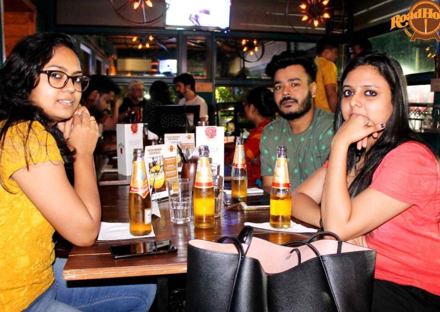 Pune: Pub Crawl (3 Hours Guided Bar Hopping Tour) - Guided Experience