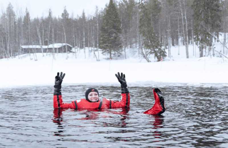 Pyhätunturi: Ice Floating & Sauna Experience - Ice Swimming Information