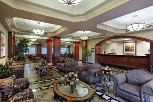 Ramada by Wyndham Olympia - Location Highlights