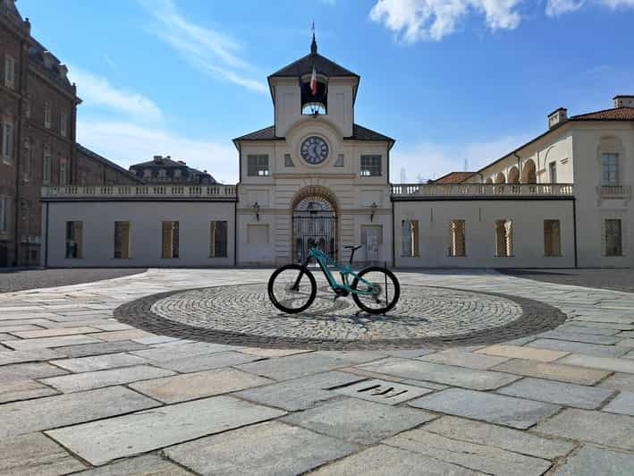 Reggia Di Venaria to Valentines Park: Self-Guided by E-Bike - Route Details