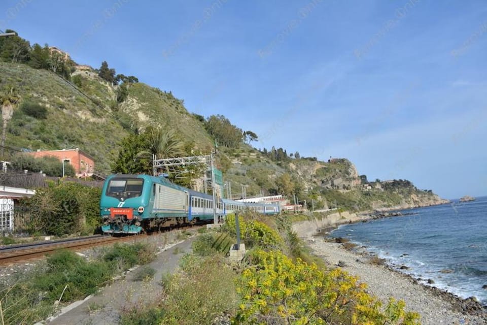 Reggio Calabria: Train Ticket To/From Scilla - Exploring Scilla