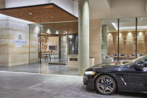 Renaissance Honolulu Hotel & Spa - Newly Opened - Good To Know