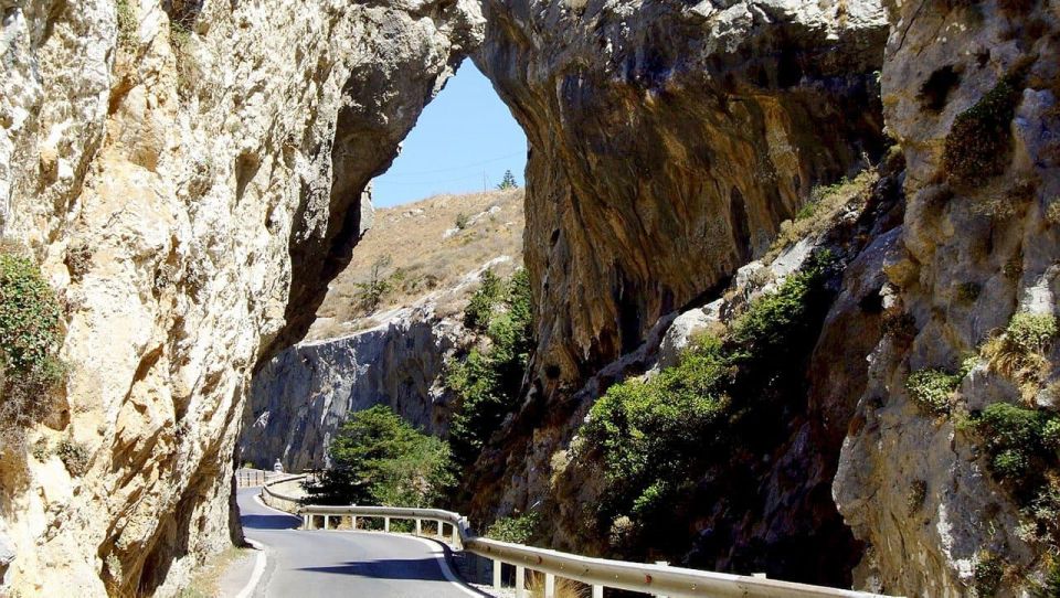 Rethymno Old Town - Preveli Beach - Kourtaliotiko Gorge - Transportation and Pickup Options