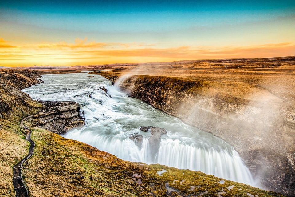 Reykjavik: Golden Circle Full-Day Tour With Kerid Crater - Itinerary and Highlights