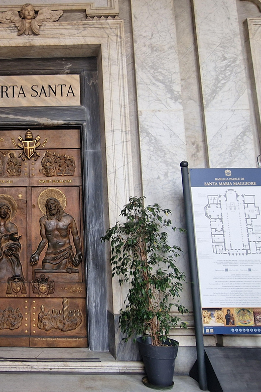 Rome: Relics From the Passion of the Christ Walking Tour - Relics of Historical Significance