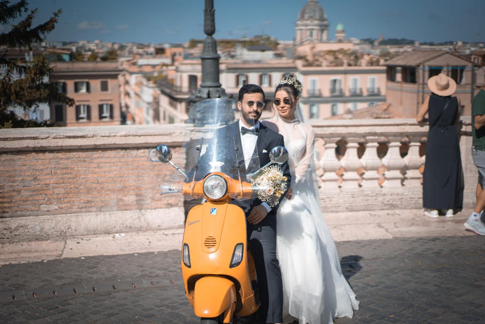 Rome: Vespa City Tour With Professional Photoshoot - Sightseeing Highlights