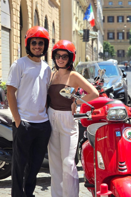 Rome: Vespa Primavera/Sprint/Gts 125CC- ( 1/2/3 Day Rental ) - Exploring Rome on a Vespa