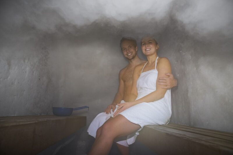 Rovaniemi: Ice Restaurant Dinner With Snow Sauna & Transfer - Highlights and Activities