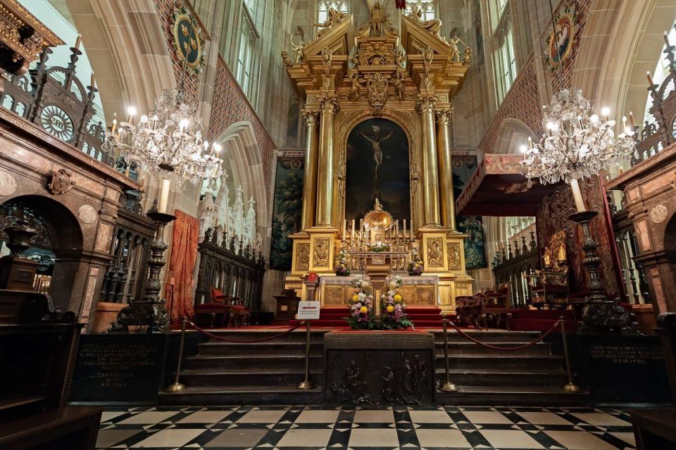 Royal Cathedral, St. Marys Basilica and Underground Museum - Key Itinerary Highlights