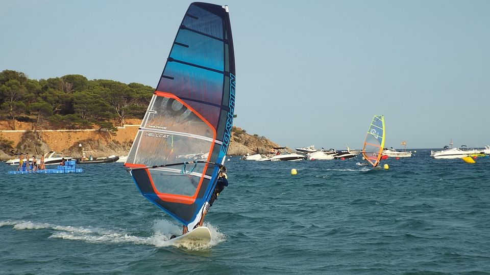 S'Agaró - Costa Brava: 2-hour Windsurfing Lesson - Booking Information