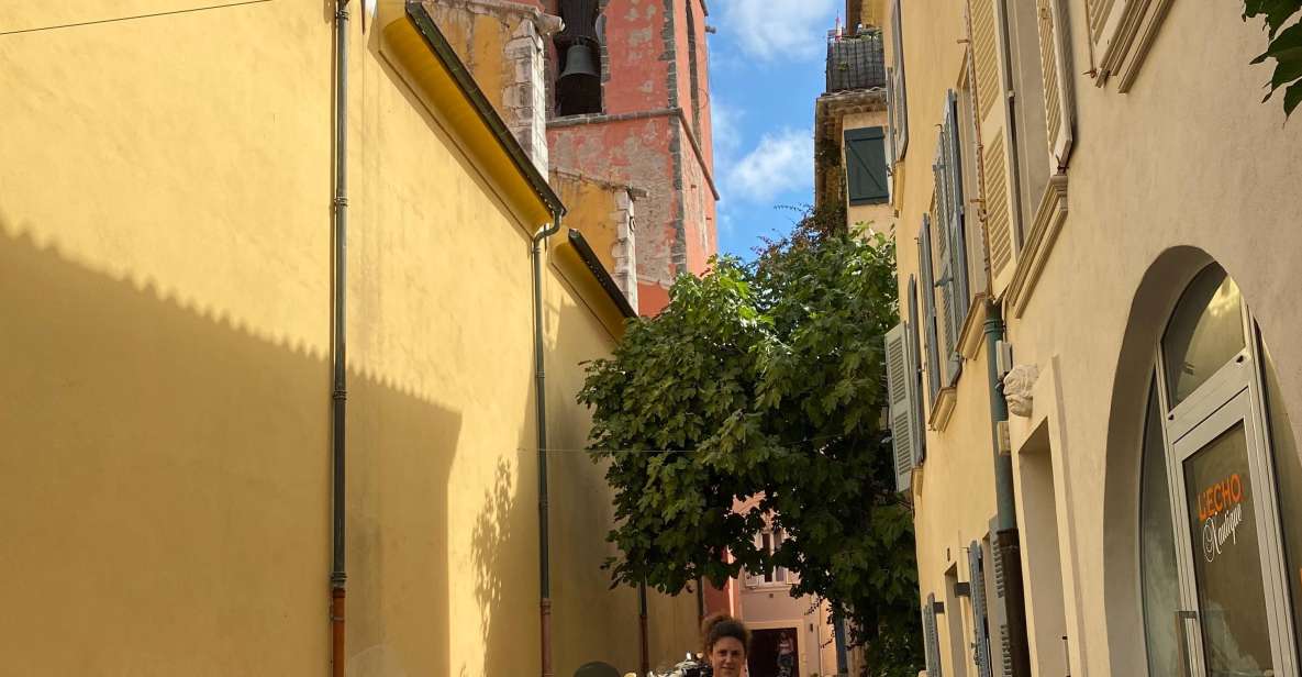 Saint Tropez: Private Walking Tour With a Tropezienne Guide - Experience and Itinerary