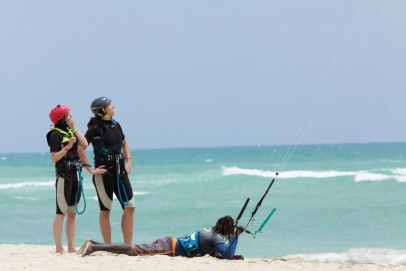Sal: Kitesurfing Lessons - Intro Kite (1st Lesson)
