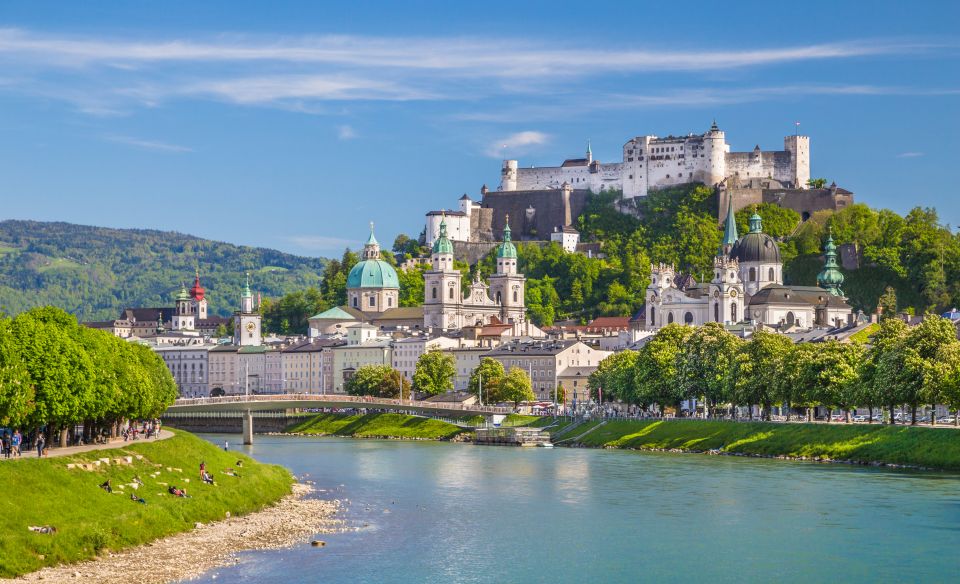 Salzburg: Private City Highlight Tour With a Guide - Itinerary Highlights