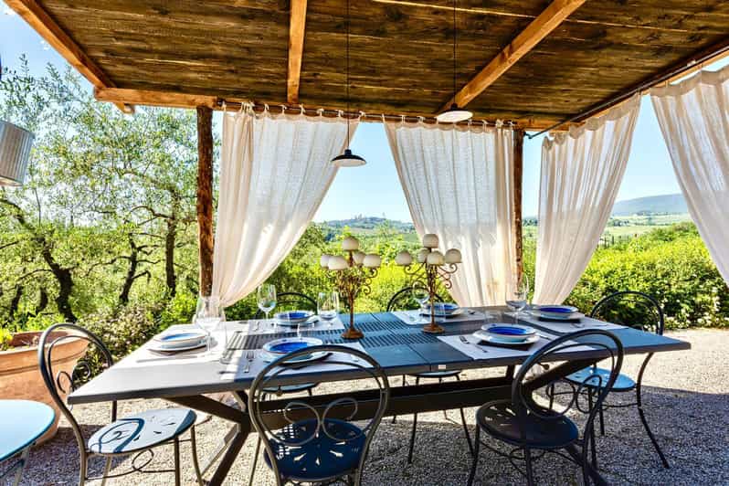 San Gimignano: Home Restaurant Luxury Dinner With Wine - Dining Experience