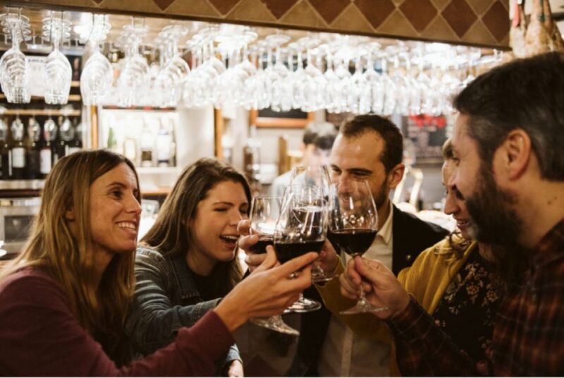 San Sebastian: Pintxos and Wine Tour With 5 Tastings - Experience Highlights