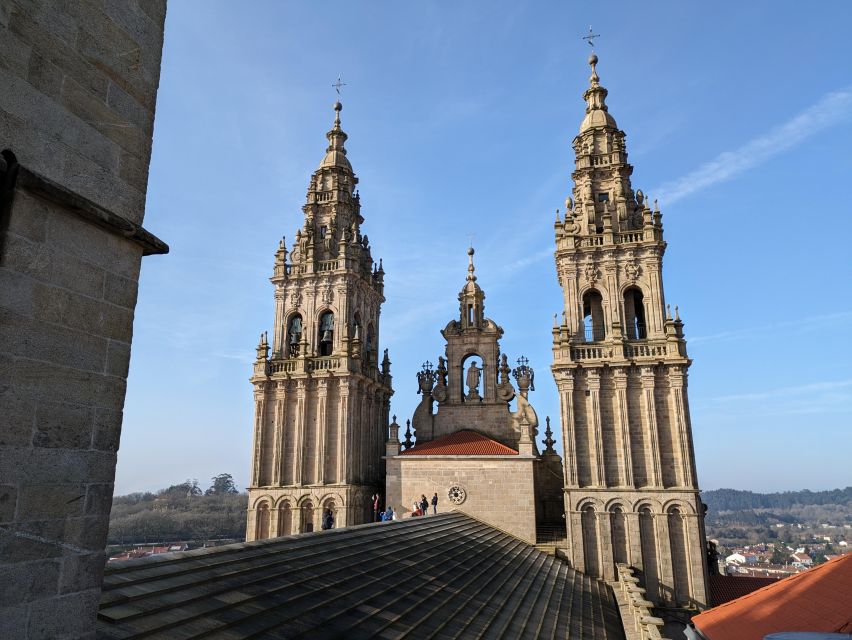 Santiago De Compostela: Cathedral & Carraca Tower Roofs Tour - Tour Experience