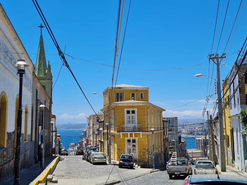 Santiago: Tour to Valparaiso and Casablanca - Experience Highlights