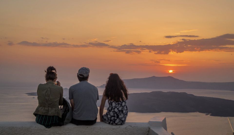 Santorini: Best of Santorini Private Tour With Wine Tasting - Itinerary Highlights