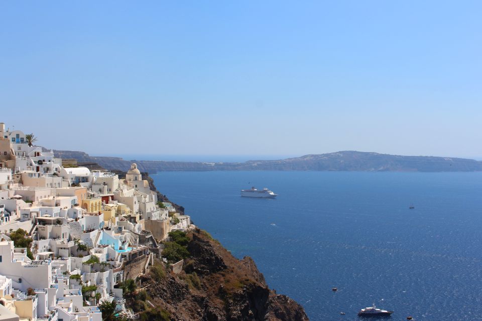 Santorini: Mesa Gonia, Pyrgos and Oia Tour - Tour Highlights