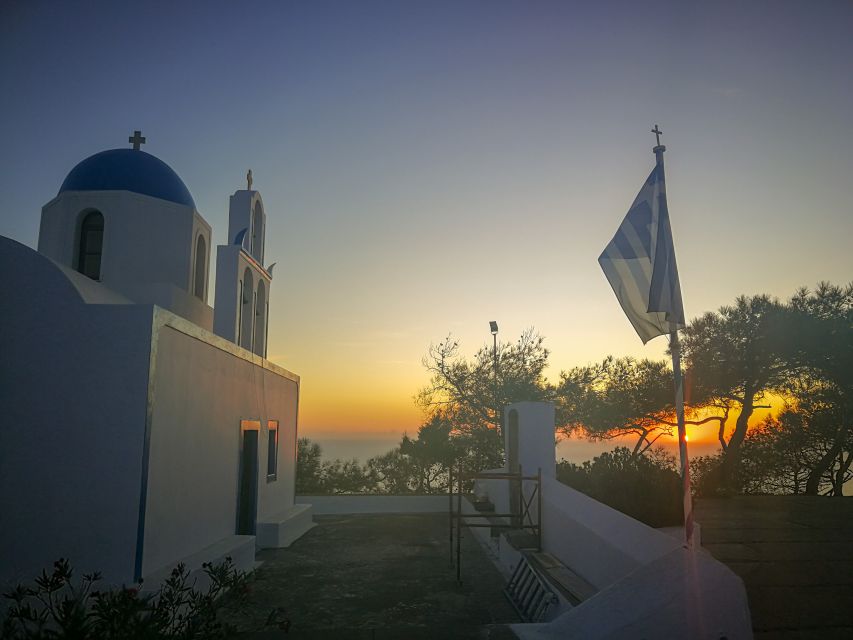 Santorini: Private Sunrise Tour With Breakfast and Oia Visit - Itinerary and Daily Highlights