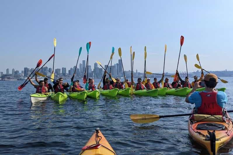 Seattle: Elliott Bay Sea Kayak Tour - Experience Highlights