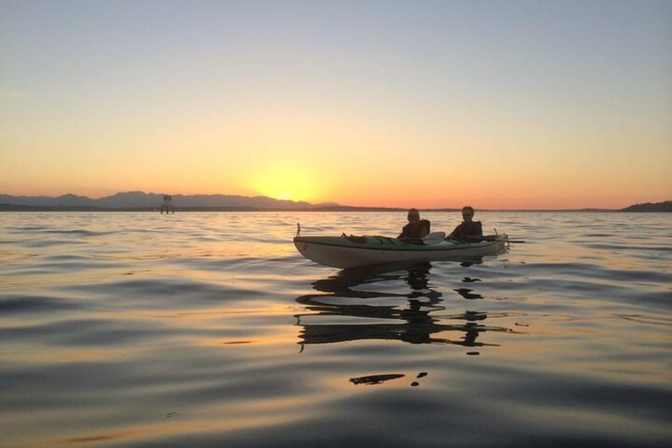 Seattle: West Seattle Sunset Sea Kayak Tour - Experience Highlights