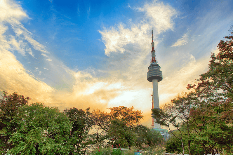 Seoul: Gyeongbokgung / Hanok Village / N Seoul Tower - Bukchon Hanok Village