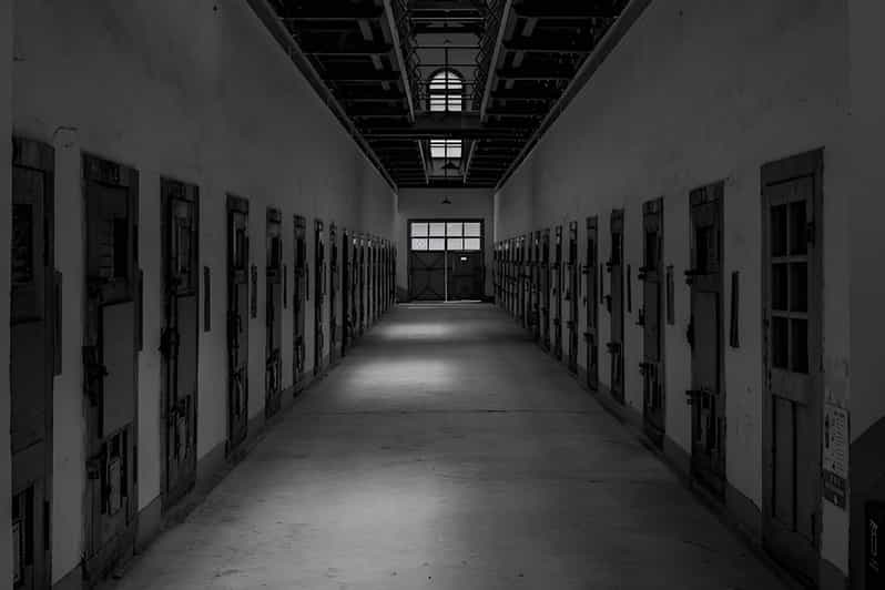 Seoul: JP Colonial History Tour at Prison, Retro KR Village - Historical Exploration