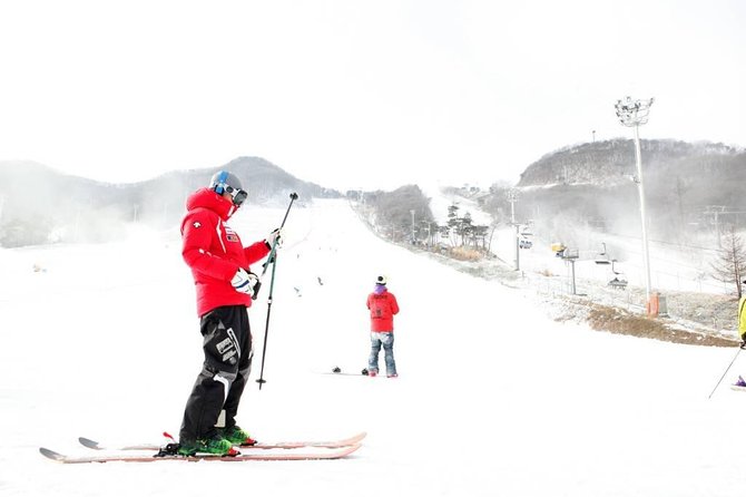 Seoul Ski Tour at Jisan Forest Resort - Itinerary and Experience