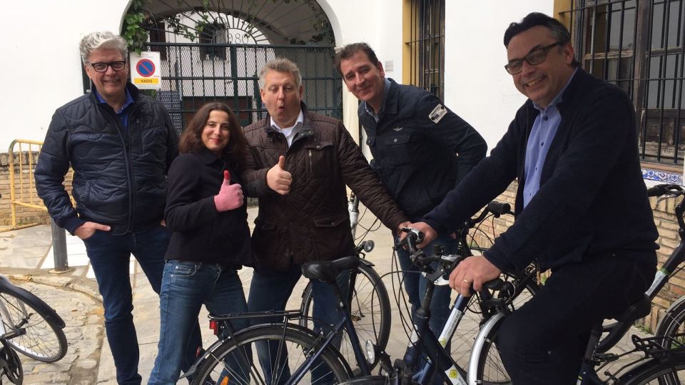 Seville: 2.5-Hour Private City Tour by Bike - Exploring Landmarks and Neighborhoods