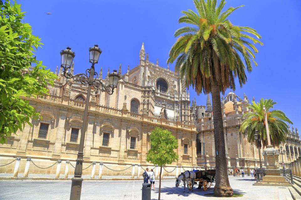 Seville: Cathedral, Giralda & Alcazar Entry With Guided Tour - Inclusions and Accessibility