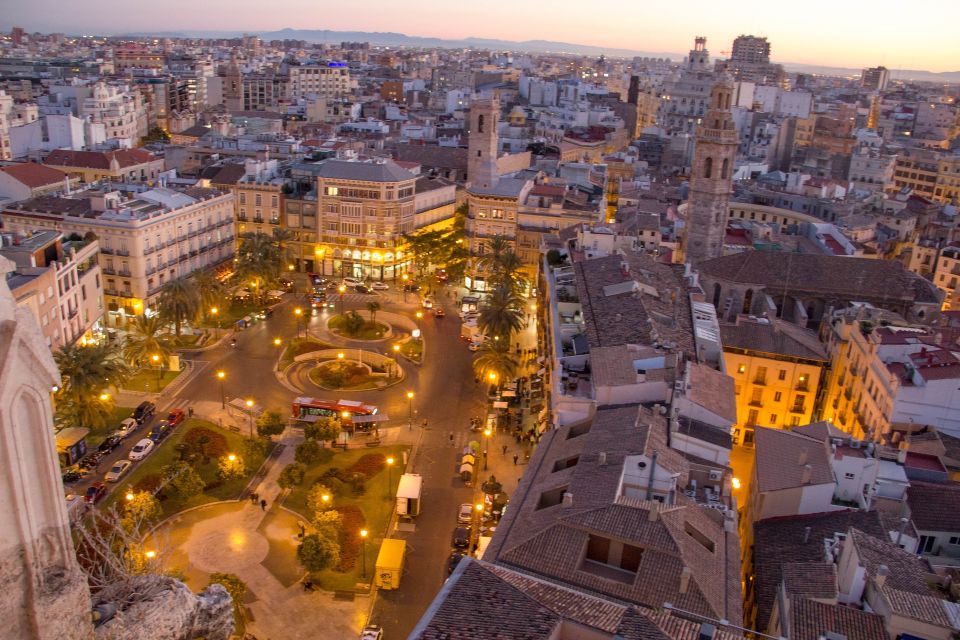 Seville - Private Historic Walking Tour - Key Attractions