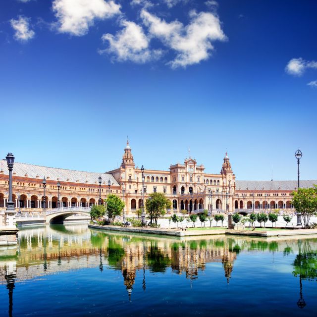 Seville's Family Adventure: Tales and Treasures - Itinerary and Key Locations