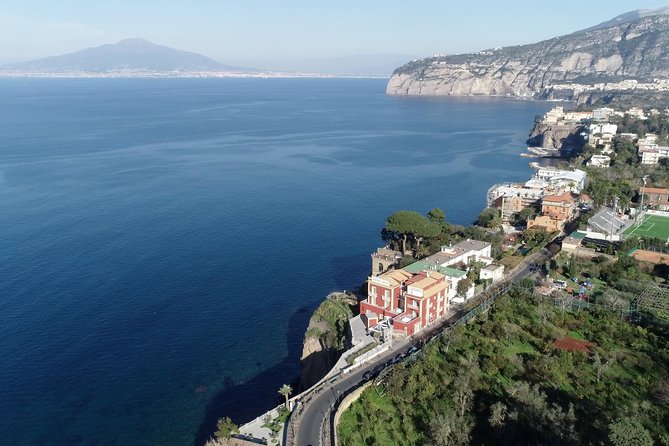 Shared Transfer From Naples Airport to Sorrento - Vehicle and Amenities