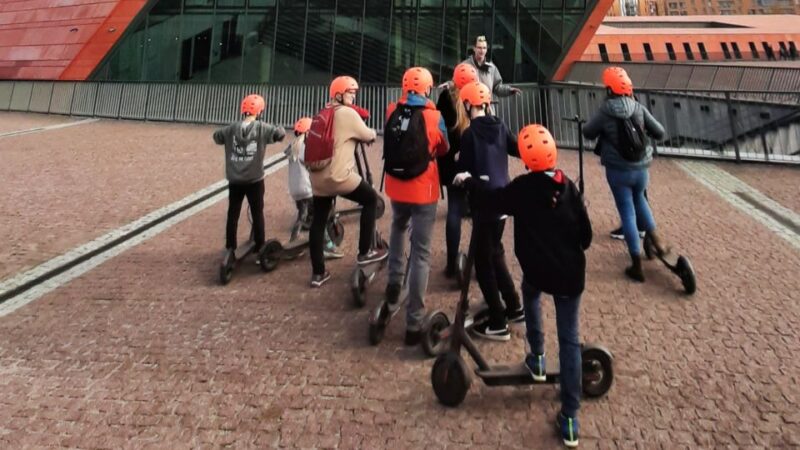 Shipyard Solidarity Electric Scooter Guided Tour - Historical Significance
