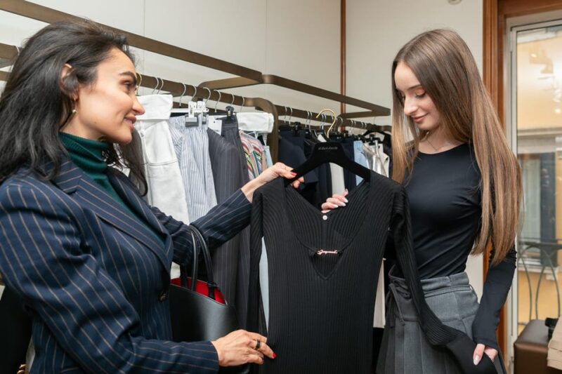 Shopping in Venice With a Personal Stylist - Shopping Highlights in Venice