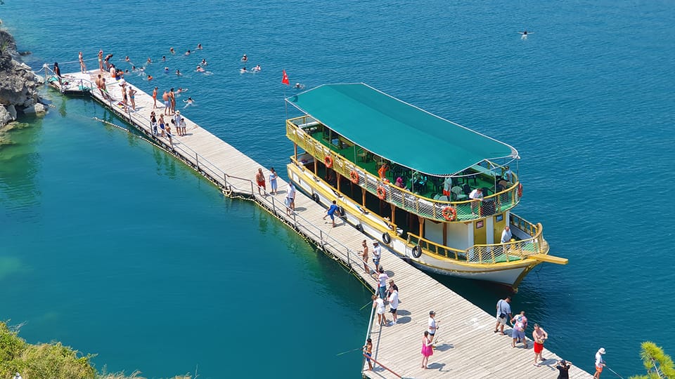 Side: Green Canyon Boat Tour With Open Buffet Lunch & Drinks - Unique Experience and Activities