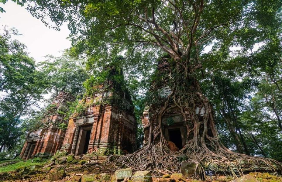 Siem Reap 3 Day Tour to Discover All Highlight Angkor Wat - Day 1: Sunrise at Angkor Wat