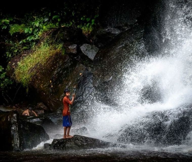 Siem Reap: Full-Day Kulen Waterfall and 1000 Lingas Tour - Itinerary Highlights