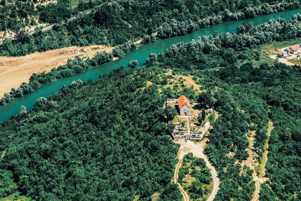 Sinj: Panoramic Flight Over Peruca Lake and Dinara Mountain - Flight Experience