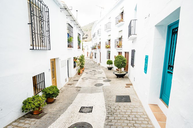 Skip the Line Nerja & Frijiliana Day Trip From Granada in a Small Group - Frigiliana