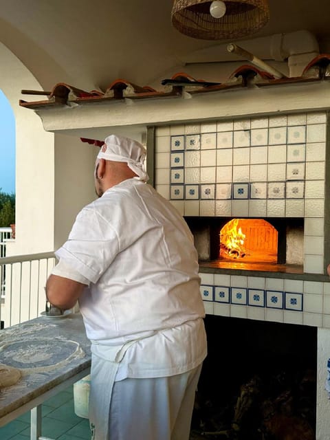 Sorrento: Pizza Making Class With Nino - Highlights of the Experience